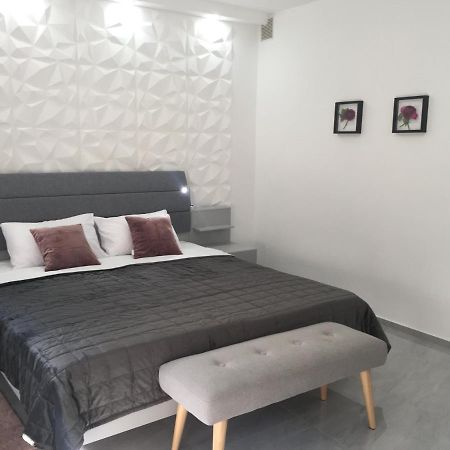Apartman Sonas 2 With Free Private Parking Karlovac Εξωτερικό φωτογραφία