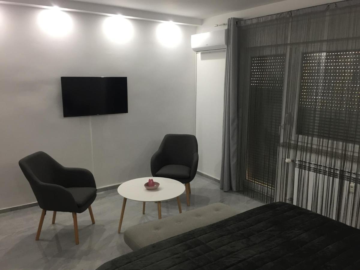 Apartman Sonas 2 With Free Private Parking Karlovac Εξωτερικό φωτογραφία