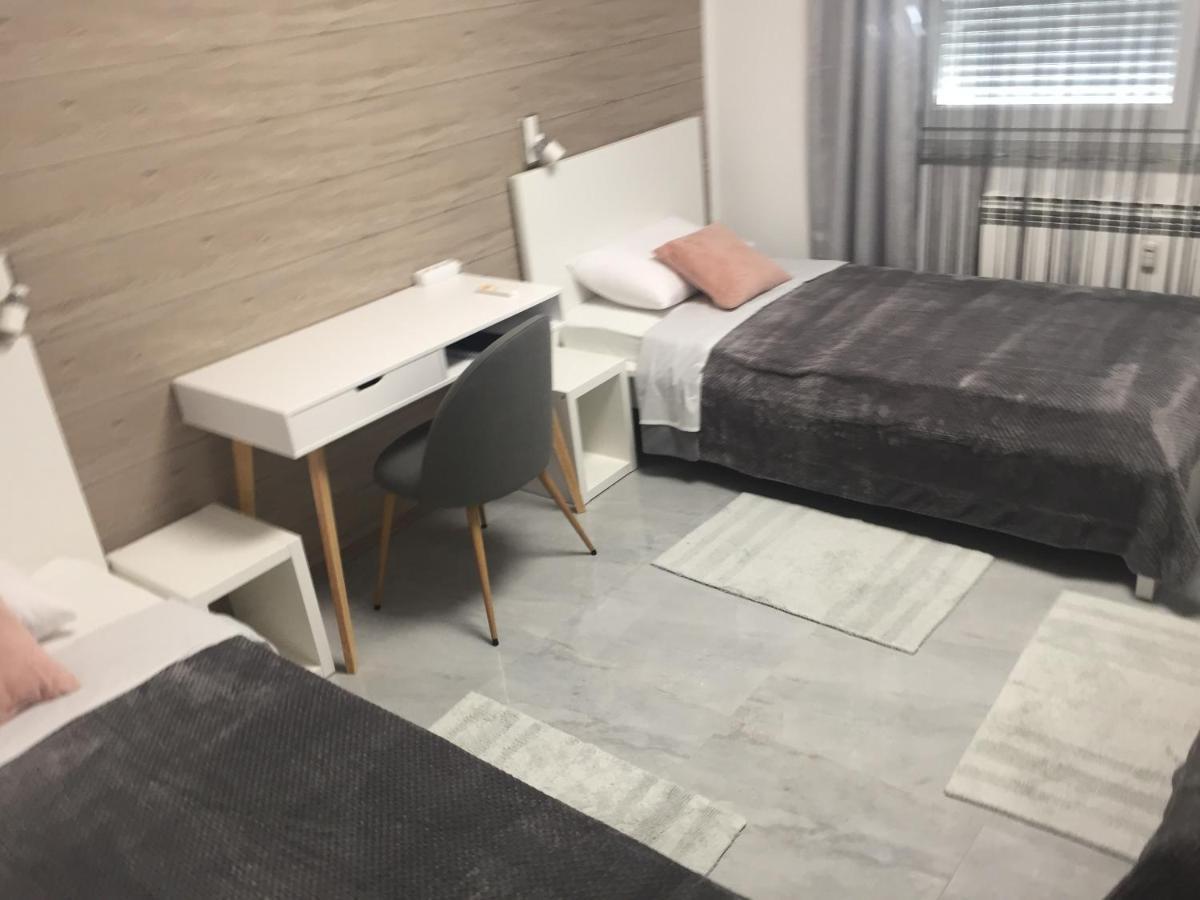Apartman Sonas 2 With Free Private Parking Karlovac Εξωτερικό φωτογραφία